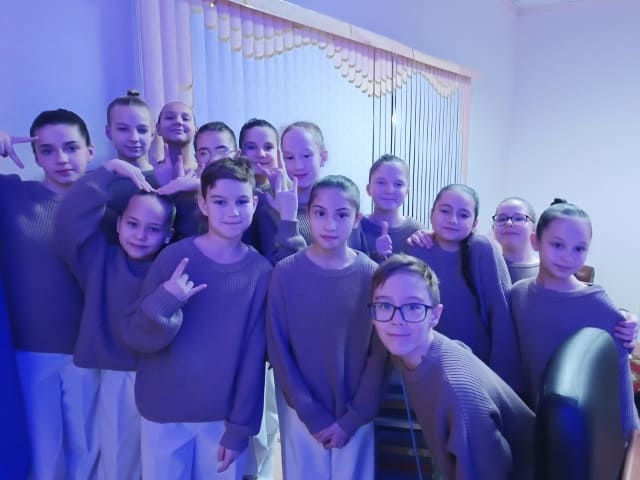 UTT12241